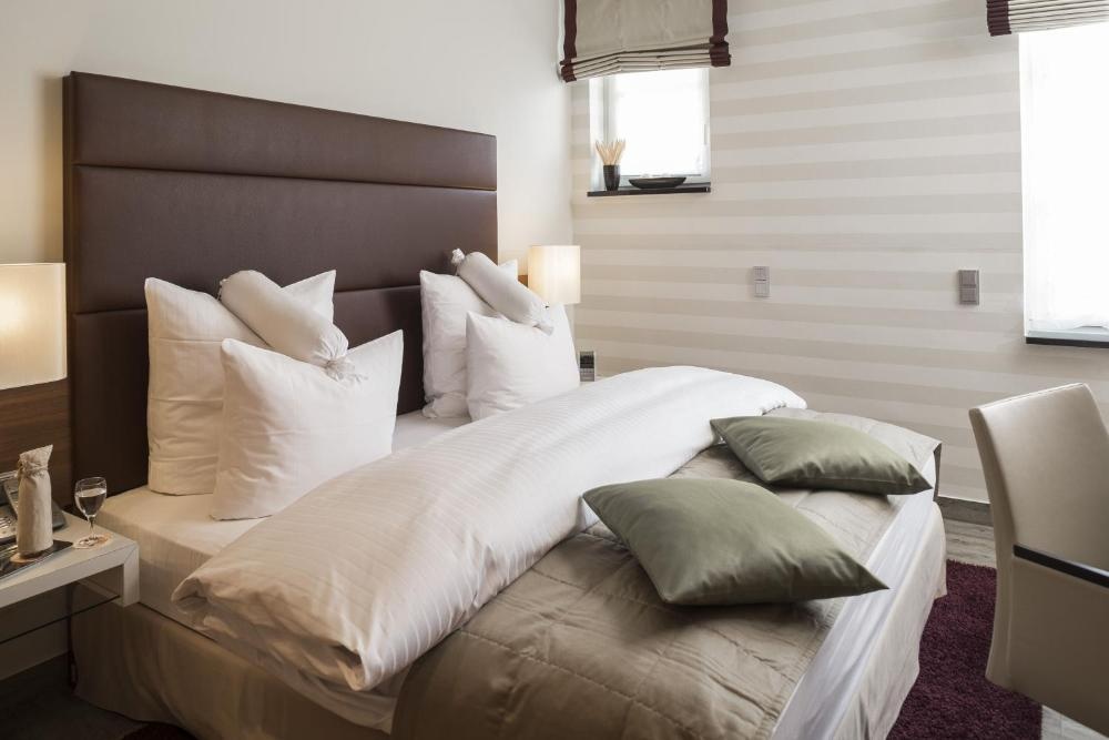 Hotel René Bohn René-bohn-straße Ludwigshafen Am Rhein Ludwigshafen Am Rhein Luxury Hotel, René Bohn Ludwigshafen Am Rhein